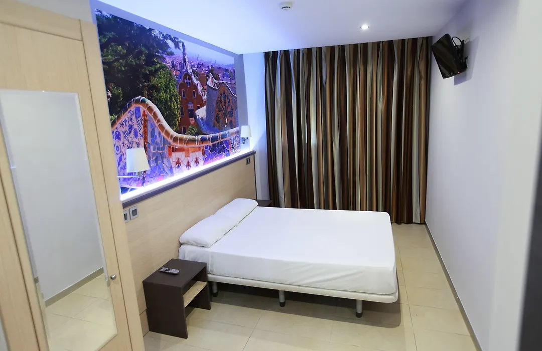 Hostal Las Flores Ramblas-1
