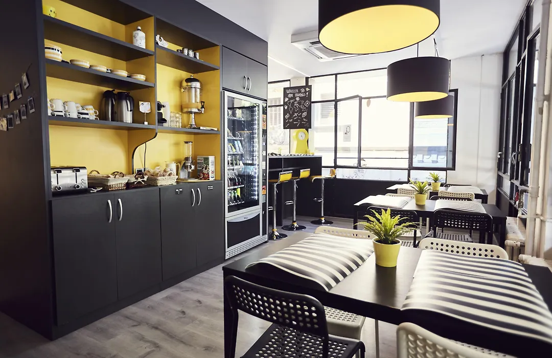 Free Hostels Barcelona-1