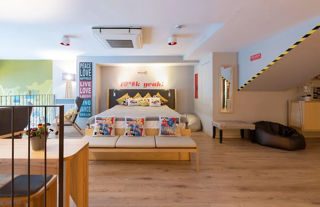 Yeah Barcelona Hostel-1