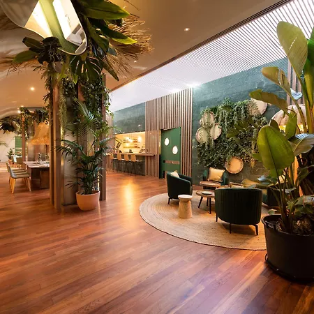 Aparthotel Atenea Barcelona-3