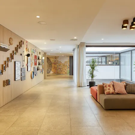 Citadines Ramblas Barcelona-2