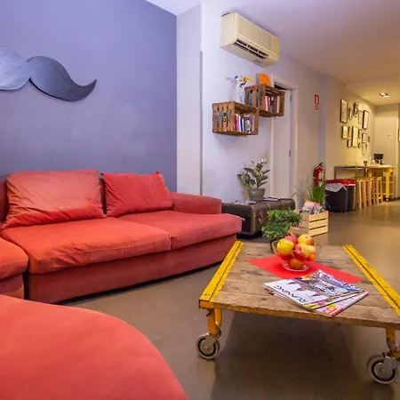 Don Moustache Boutique Hostel-3