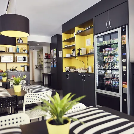 Free Hostels Barcelona-2