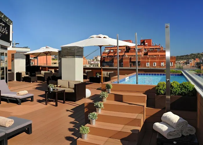 Hotels with pool Sercotel Amister Art Barcelona