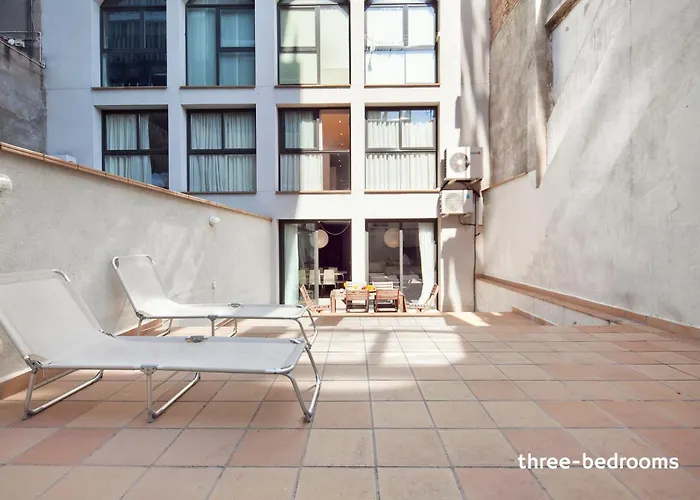 Inside s Sants